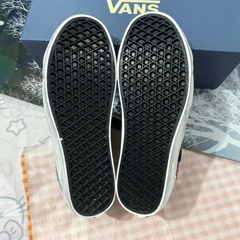 Vans Multicolor Low Top Sneakers with Black Toe - Picture 10 of 11
